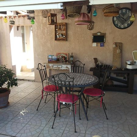 L'Eolyre Bed and Breakfast La Motte-d'Aigues Exteriör bild