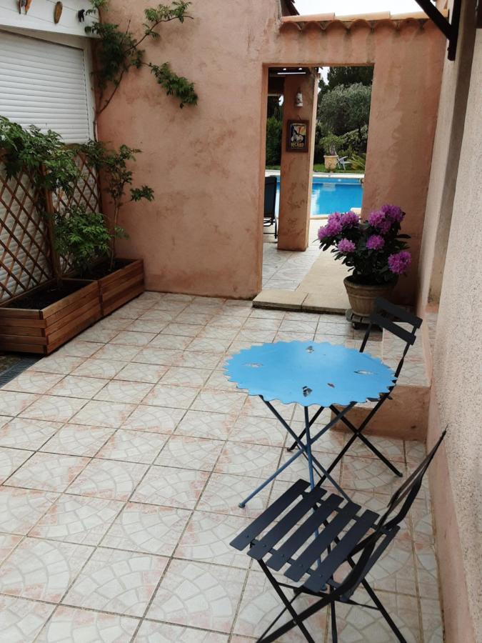 L'Eolyre Bed and Breakfast La Motte-d'Aigues Exteriör bild