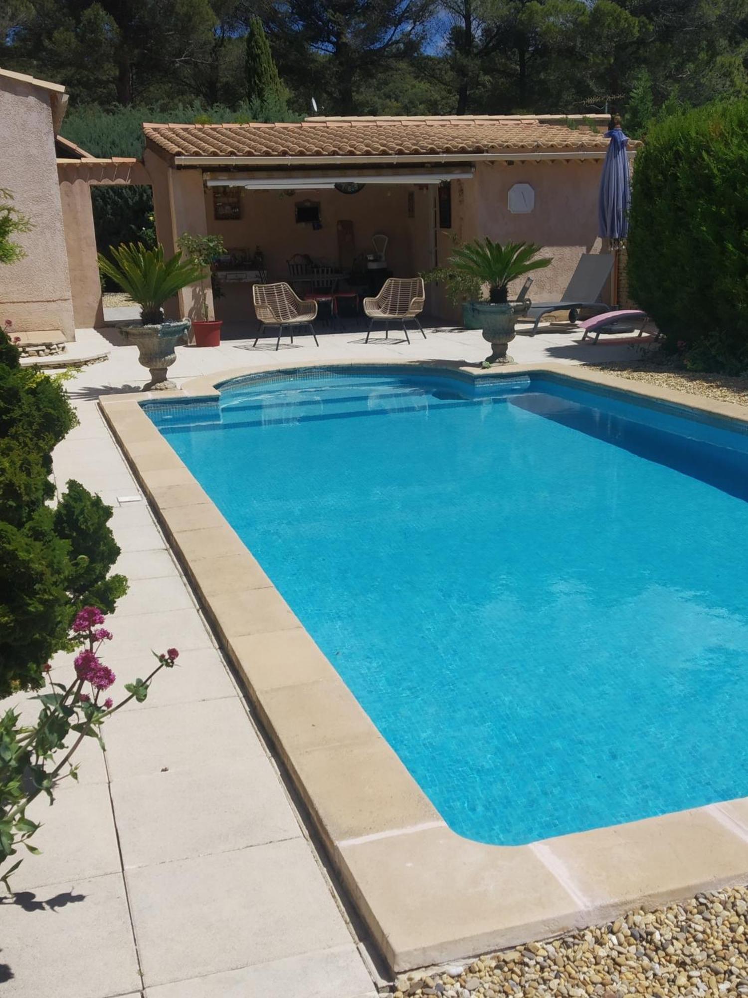 L'Eolyre Bed and Breakfast La Motte-d'Aigues Exteriör bild