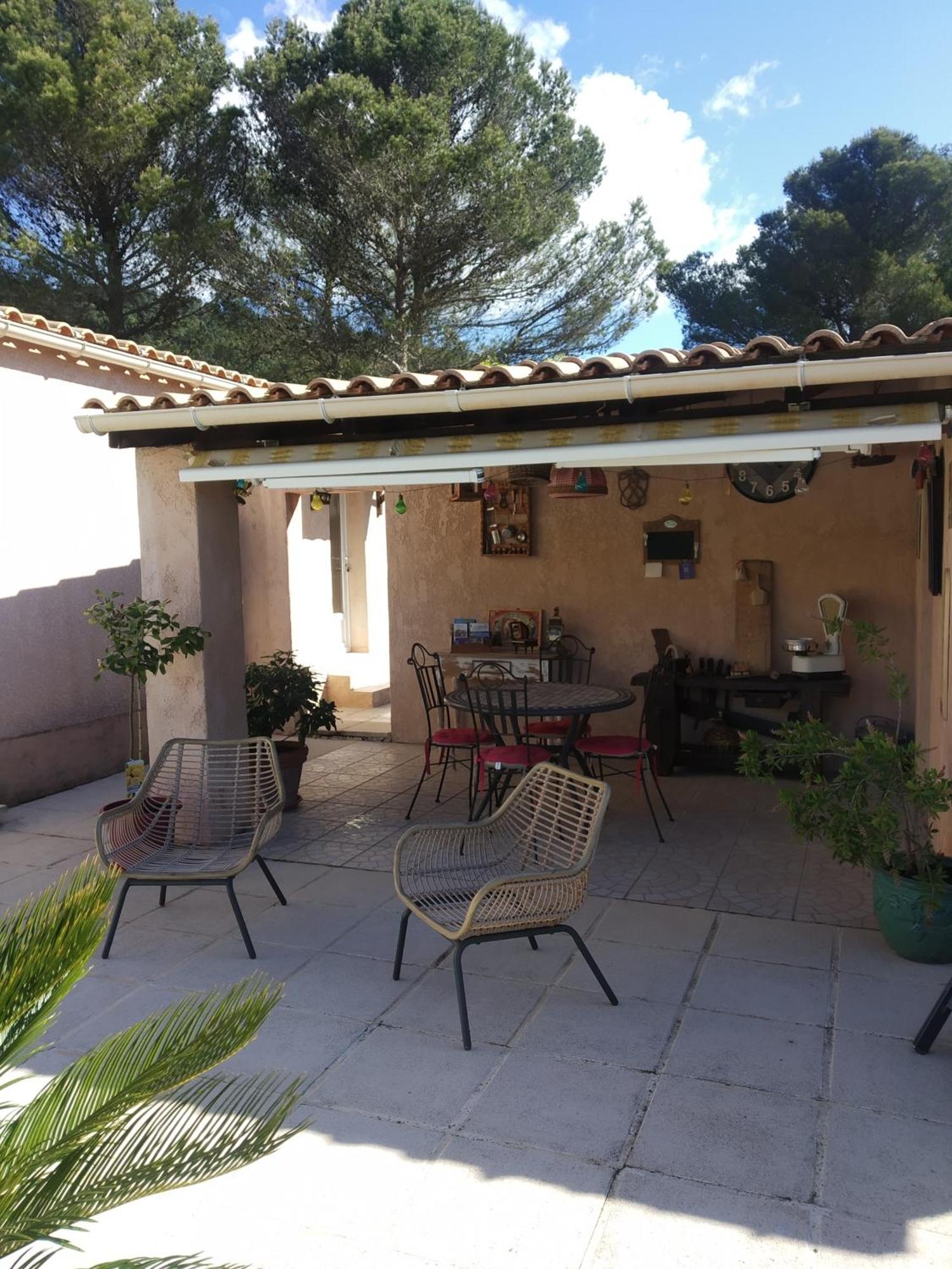 L'Eolyre Bed and Breakfast La Motte-d'Aigues Exteriör bild